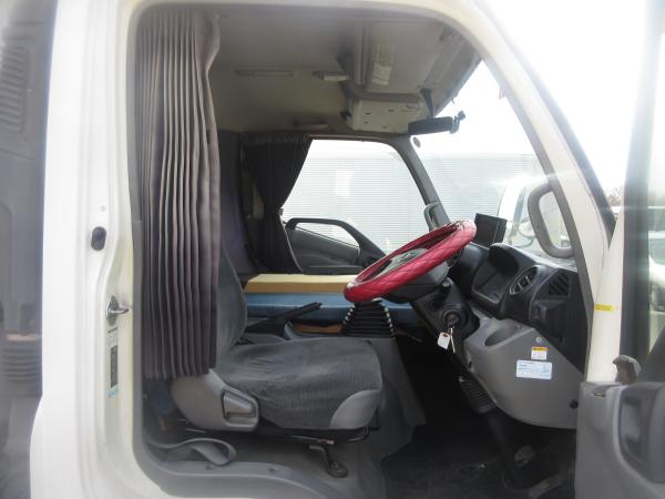 photo of SKG-XZU710