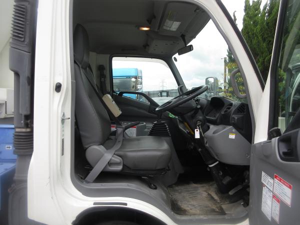 photo of TKG-XZU700